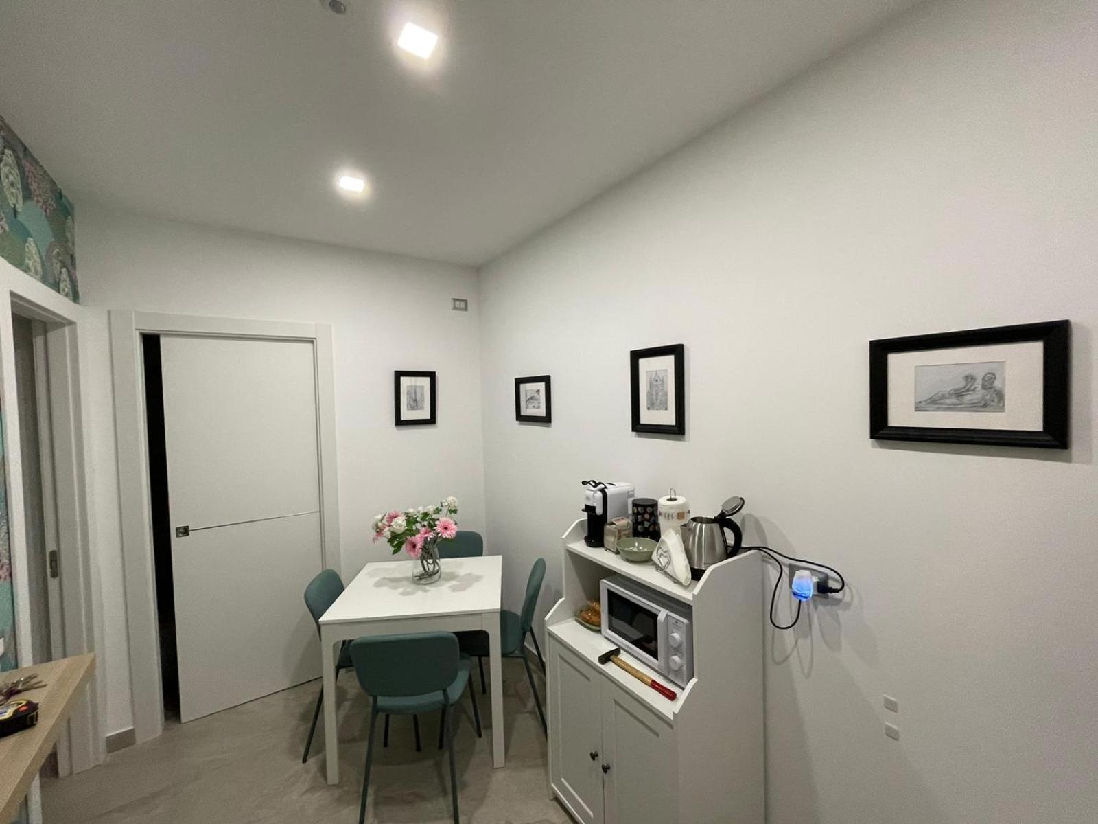 Domus Cervantes Apartment Νάπολη Εξωτερικό φωτογραφία