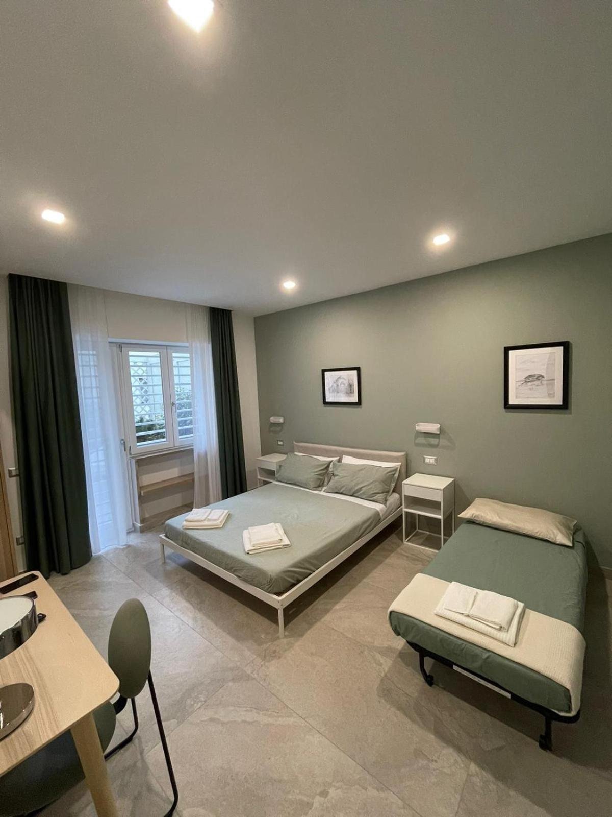 Domus Cervantes Apartment Νάπολη Εξωτερικό φωτογραφία